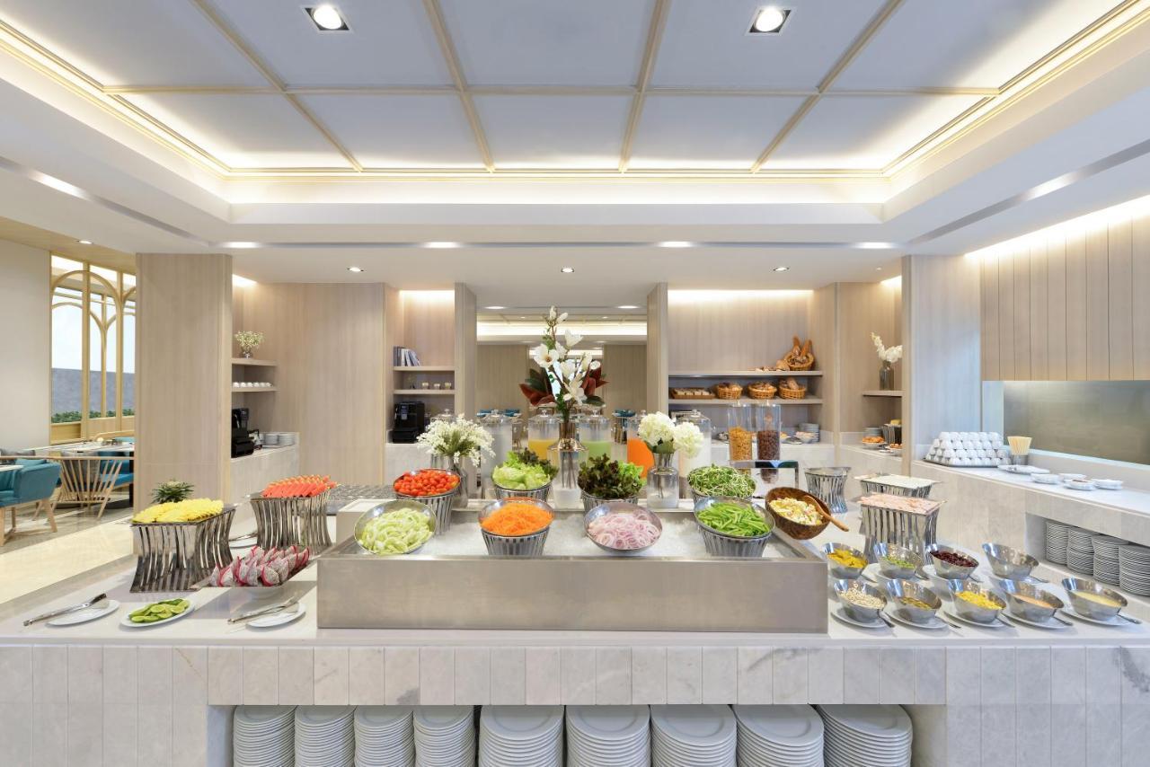 Nakhonratchasima Centre Point Hotel Terminal21 Korat מראה חיצוני תמונה The buffet at the hotel